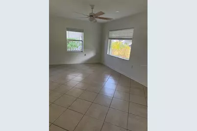 1317 35th Avenue N, Saint Petersburg, FL 33704 - Photo 4