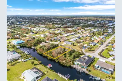 18786 Ashcroft Circle, Port Charlotte, FL 33948 - Photo 8
