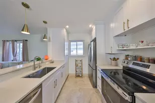 1727 New Hampshire Ave NE, Saint Petersburg, FL 33703 - Photo 10