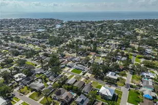 1727 New Hampshire Ave NE, Saint Petersburg, FL 33703 - Photo 30