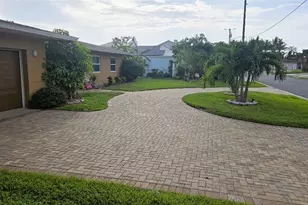 5412 Leilani Dr, Saint Pete Beach, FL 33706 - Photo 20