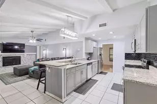 7410 Pierce Harwell Rd, Plant City, FL 33565 - Photo 10