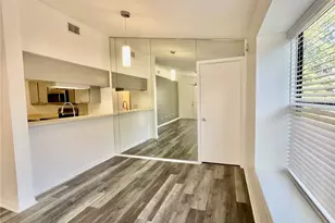 4025 Angel Oak Ct, Tampa, FL 33613 - Photo 8