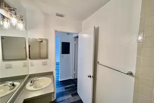 4025 Angel Oak Ct, Tampa, FL 33613 - Photo 20