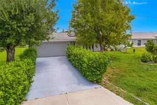 1121 NE 11th Terrace, Cape Coral, FL 33909 - Photo 2
