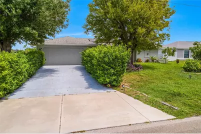 1121 NE 11th Terrace, Cape Coral, FL 33909 - Photo 8