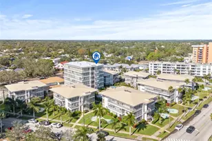 1012 N Shore Dr NE, Saint Petersburg, FL 33701 - Photo 4
