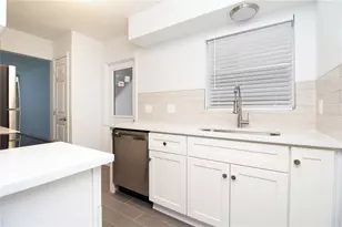 1115 Rue Des Chateaux, South Pasadena, FL 33707 - Photo 6
