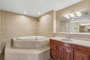 1307 Brantwood Dr, Valrico, FL 33594 - Photo 18
