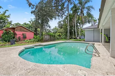 1307 Brantwood Drive, Valrico, FL 33594 - Photo 6