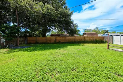 8300 57th Street N, Pinellas Park, FL 33781 - Photo 16