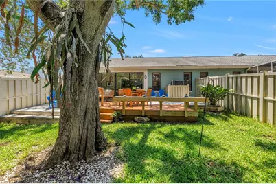 1074 Sanabel Court NE, Saint Petersburg, FL 33702 - Photo 54