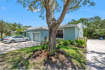 1074 Sanabel Court NE, Saint Petersburg, FL 33702 - Photo 4