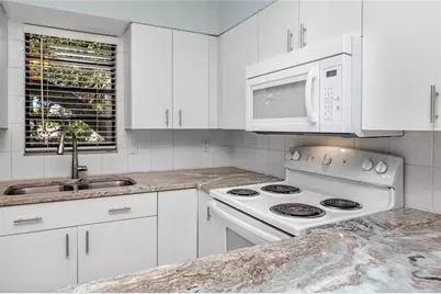 1303 S Moody Avenue, Tampa, FL 33629 - Photo 10