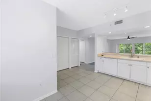 960 Starkey Rd, Largo, FL 33771 - Photo 32