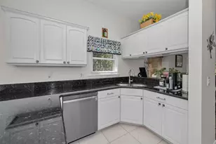 511 Haverhill Ln, Safety Harbor, FL 34695 - Photo 14