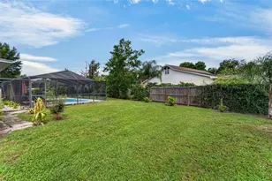 1120 Lakemont Dr, Valrico, FL 33594 - Photo 14