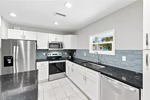 608 St Judes Dr, Longboat Key, FL 34228 - Photo 18