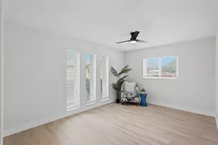 1339 Queen Anne Dr, Palm Harbor, FL 34684 - Photo 14