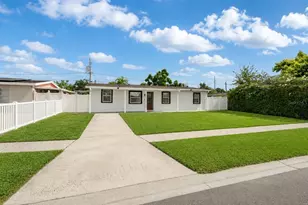4409 W Hanna Ave, Tampa, FL 33614 - Photo 2