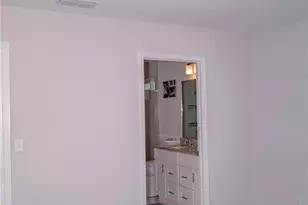 805 Turtle Creek Dr S, Jacksonville, FL 32218 - Photo 14