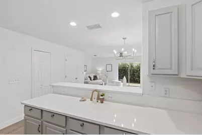 635 6th Avenue S, Jacksonville Beach, FL 32250 - Photo 12