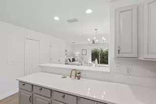 635 6th Ave S, Jacksonville Beach, FL 32250 - Photo 12
