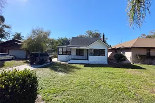 2525 37th St S, Saint Petersburg, FL 33711 - Photo 2