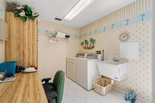 2364 Violet Pl, Palm Harbor, FL 34685 - Photo 26