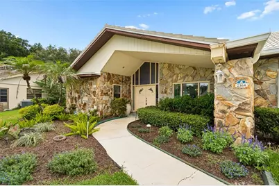 2364 Violet Pl, Palm Harbor, FL 34685 - Photo 4