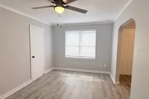 776 27th Ave N, Saint Petersburg, FL 33704 - Photo 2
