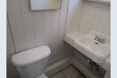 2609 4th Street S #2, Saint Petersburg, FL 33705 - Photo 10