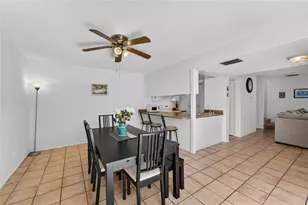 1131 Longfellow Rd, Sarasota, FL 34243 - Photo 12