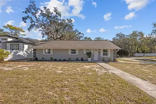1682 Wilmar Ave, Tarpon Springs, FL 34689 - Photo 2