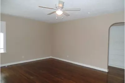 2425 Dr Martin Luther King Jr Street S, Saint Petersburg, FL 33705 - Photo 4
