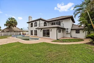 423 55th Ave, Saint Pete Beach, FL 33706 - Photo 10