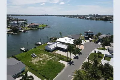 11125 4th St E, Treasure Island, FL 33706 - Photo 1