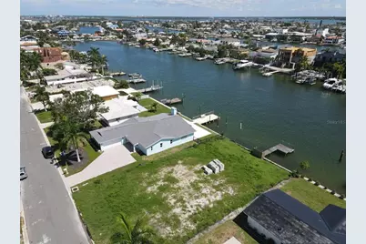 11125 4th St E, Treasure Island, FL 33706 - Photo 40