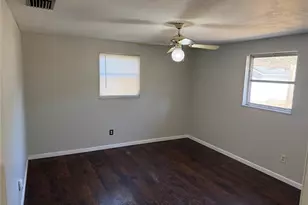 4404 Areca Palm Dr, Zephyrhills, FL 33541 - Photo 10