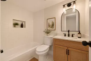 9001 Arndale Cir, Tampa, FL 33615 - Photo 10