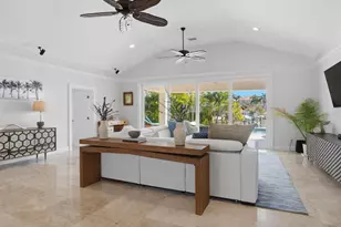 1028 79th St S, Saint Petersburg, FL 33707 - Photo 24