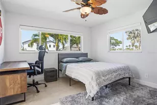 1028 79th St S, Saint Petersburg, FL 33707 - Photo 40