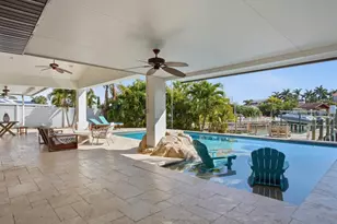 1028 79th St S, Saint Petersburg, FL 33707 - Photo 46