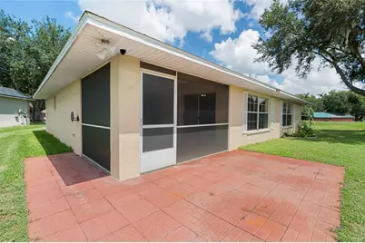 6412 Laurelwood Drive, Zephyrhills, FL 33542 - Photo 2