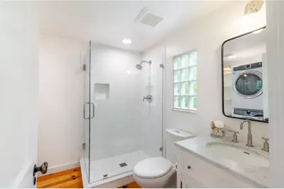 3001 51st Street S, Gulfport, FL 33707 - Photo 10