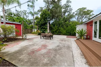 3001 51st Street S, Gulfport, FL 33707 - Photo 32