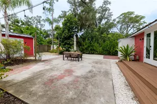 3001 51st St S, Gulfport, FL 33707 - Photo 32