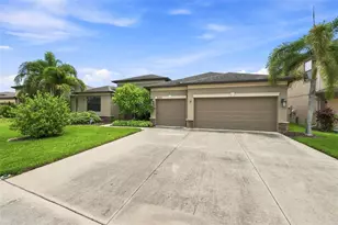 5009 Jagged Cloud Dr, Wimauma, FL 33598 - Photo 4