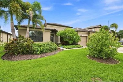 5009 Jagged Cloud Drive, Wimauma, FL 33598 - Photo 2