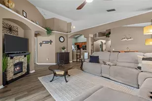 4940 Hidden Hills Ln, Wesley Chapel, FL 33545 - Photo 12